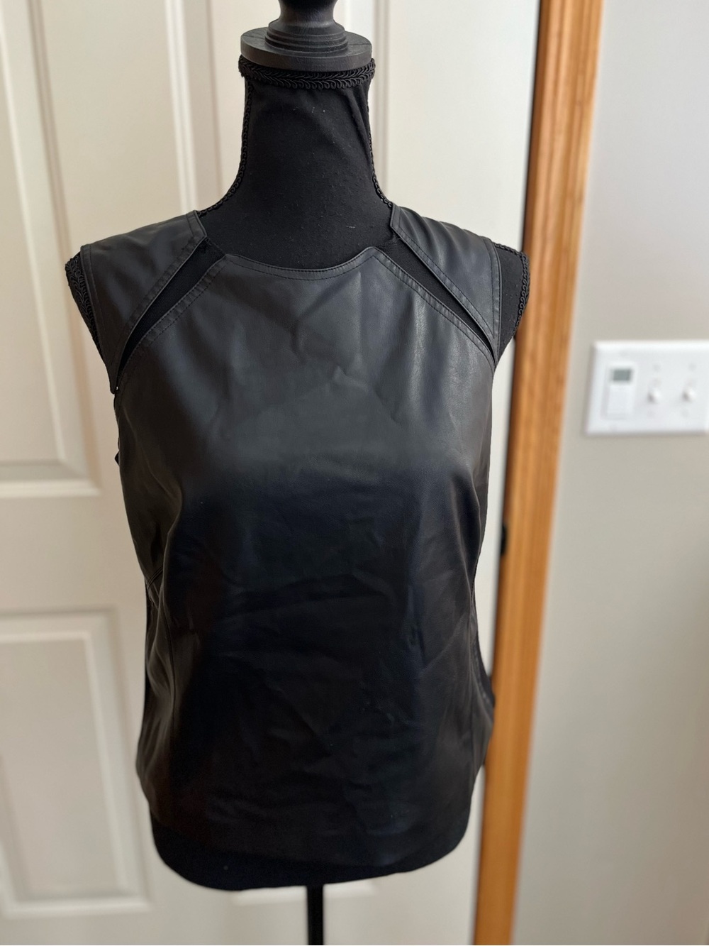 Women’s KF/Kaufmanfranco black faux leather mesh cut outs exposed zipper top. 4